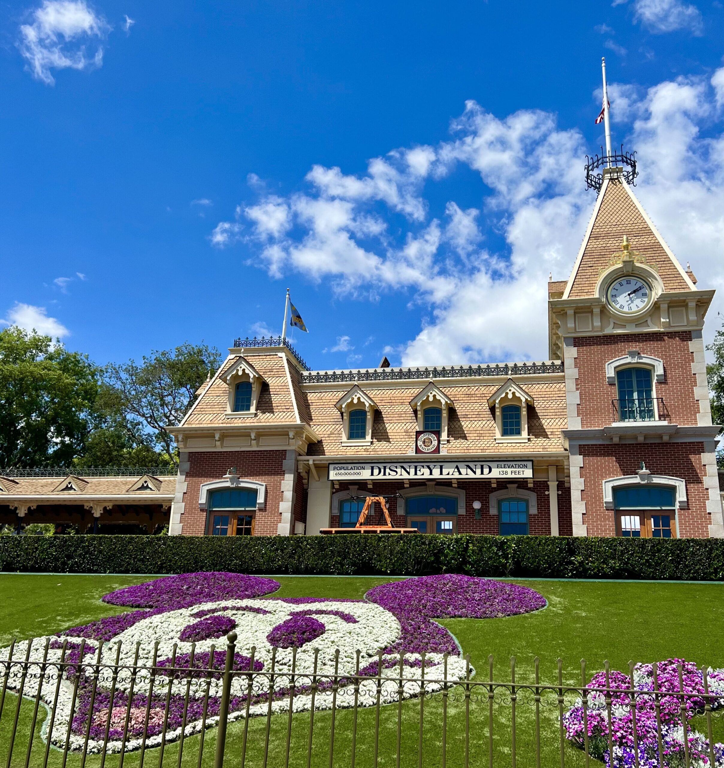 12. Disneyland Park Entrance